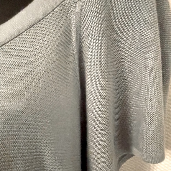 Joseph A | NWT Elevated Stone Blue Flutter Sleeve Cold Shoulder Tunic Sweater - Picture 9 of 13